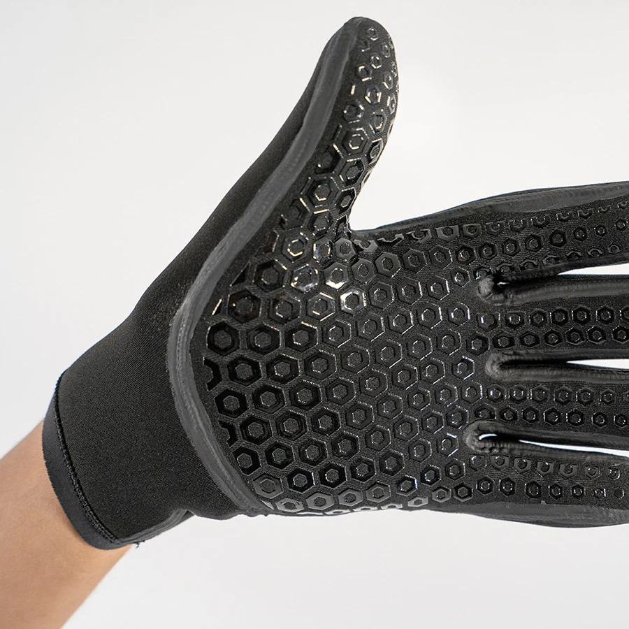 Fourth Element Neoprene Hydrolock Gloves - 5mm - Image 4